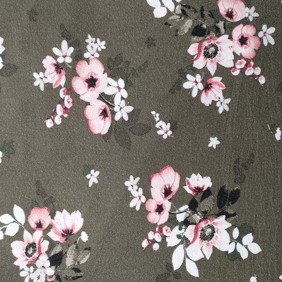 Torrid Olive Floral Sleeveless Lacey Top (size 2X) - Picture 6 of 9